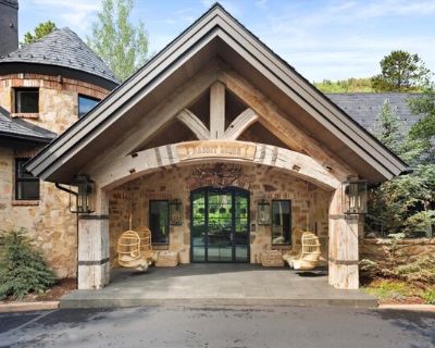 40 Northstar Cir. Welcome to Villa Noelle: a mountain chalet straight out of Courchevel, nestled in the heart of Aspen, Colorado. Enter this sprawling, seven-bedroom, 11, 000-square-foot estate through a grand entrance with vaulted ceilings and exposed wood beams. The expansive main living room offers multiple seating areas and a long banquet table for formal dining. Immerse yourself in nature ...