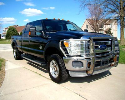 2012 Ford F-250 SD XLT Pickup 4D 8 ft