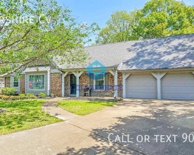 5 Bedroom 3BA 2626 ft Pet-Friendly Single-family home For Rent in Germantown, TN