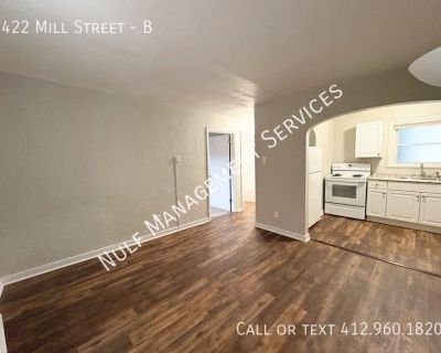 1 Bedroom 1BA 500 ft Pet-Friendly Apartment For Rent in Coraopolis, PA
