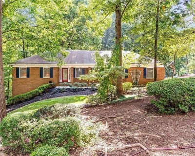 5 Bedroom 3BA 4544 ft Single Family Home For Sale in Lawrenceville, GA