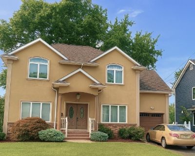 5 Bedroom 3BA Single Family House For Sale in Fair Lawn Boro, NJ