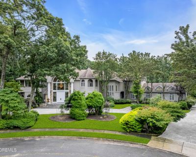 5 Bedroom 5BA Single Family Home For Sale in Wall, NJ