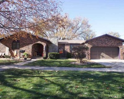 3 Bedroom 2BA 1724 ft Single Family Home For Sale in WEBSTER CITY, IA