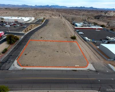 0.64 Acre Bedroom Single Family Residence For Sale in Bullhead City, AZ