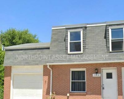 2 Bedroom 1.5BA 870 ft Pet-Friendly Apartment For Rent in Gahanna, OH