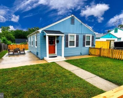 503 Woodston Rd. Welcome to 503 Woodston Rd in Rockville, a beautifully renovated single-family home featuring brand-new everything: kitchen, flooring, bathroom, lighting, siding, HVAC, hot water heater, appliances, and washer/dryer. This stylish three-bedroom, one-bath home is fully furnished and ready for move-in. The bright open layout offers a modern kitchen with stainless-steel appliances ...