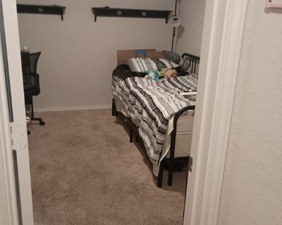 Pet friendly $550 per month room to rent in Seguin