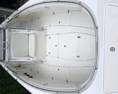 2006 Fountain 34 Center Console