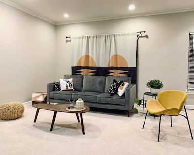 Private room with shared bathroom in a Townhouse with 3 roomies