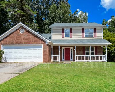 3 Bedroom 2.5BA 1720 ft Pet-Friendly House For Rent in Stone Mountain, GA