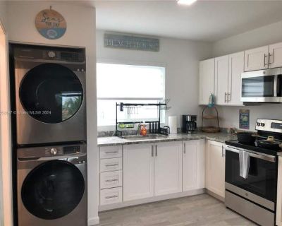 2 Bedroom 2BA 850 ft Apartment For Rent in Marathon, FL