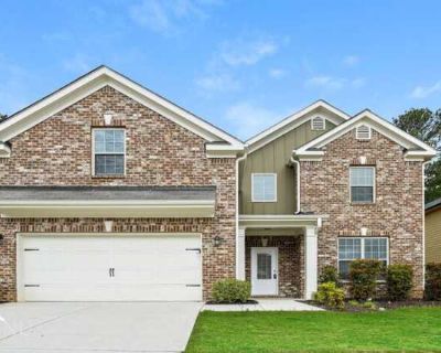 3 Bedroom 3BA 2580 ft Pet-Friendly House For Rent in Gwinnett County, GA