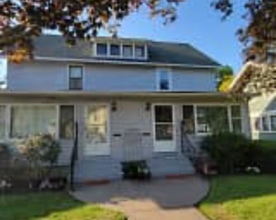 2 Bedroom 1BA 1120 ft² Apartment For Rent in North East, PA 134 E Main St