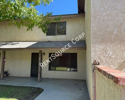 2 Bedroom 1BA 1064 ft Townhouse For Rent in Lancaster, CA