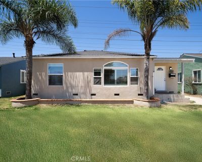 3 Bedroom 1BA 1126 ft Single Family House For Sale in Lakewood, CA