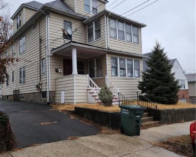 3 Bedroom 1BA 3388 ft Apartment For Rent in Bridgeport, CT