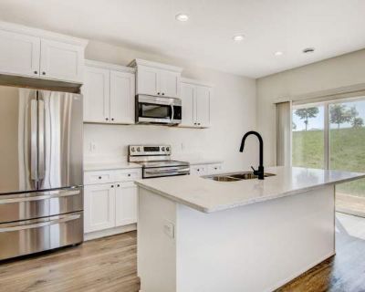 3 Bedroom Town Home. image_url. In unit laundry Patio / balcony Granite counters Dishwasher Pet friendly New construction Unit Amenities air conditioning dishwasher granite counters in unit laundry patio / balcony range refrigerator stainless steel Property Amenities pet friendly parking garage new construction cats allowed dogs allowed. Pets allowed. 3 Bedroom. 2.5 Bathroom. 1706 ft