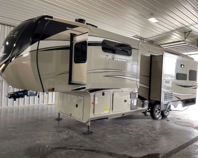 2023 Jayco Pinnacle 32RLTS