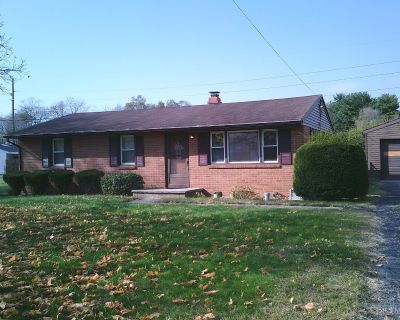 3 Bedroom 1BA 1025 ft Single Family House For Sale in Carlisle, OH