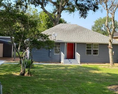 3 Bedroom 2BA 1709 ft Single-Family House For Sale in Alvin, TX