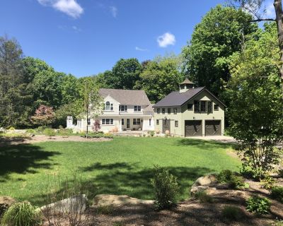 3 Bedroom 3BA 3227 ft Apartment For Rent in Weston, MA