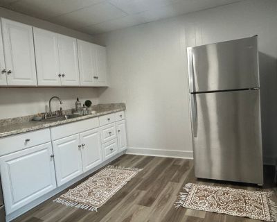 2 Bedroom 1BA 800 ft House For Rent in New London, CT