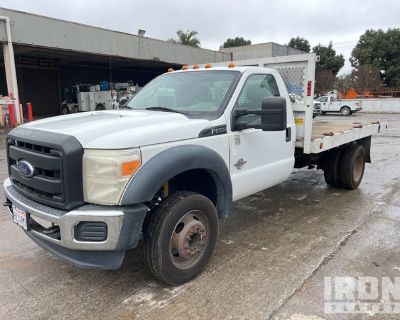 2015 Ford F-550 XL 4x2 Flatbed Truck