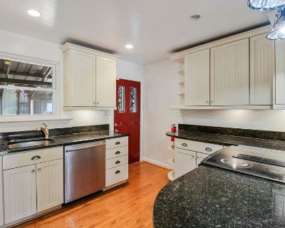 3 Bedroom 2BA 1224 ft Pet-Friendly Single-family home For Rent in Washington, DC