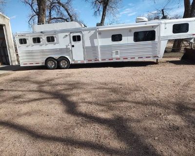 2007 Platinum 3 Horse Trailer With Living QU