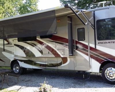 2015 Coachmen Encounter 37SA V10