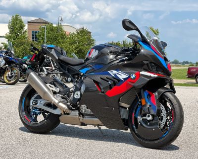 2024 BMW M 1000 RR