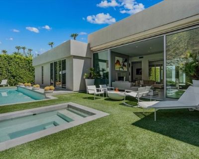 3 Bedroom 3BA 3039 ft Apartment For Rent in Palm Springs, CA