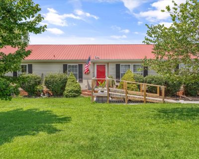 3 Bedroom 2BA 2098 ft Single Family House For Sale in Sevierville, TN