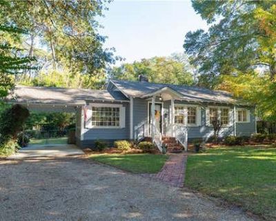 3 Bedroom 2BA 2020 ft Single Family Home For Sale in TIFTON, GA