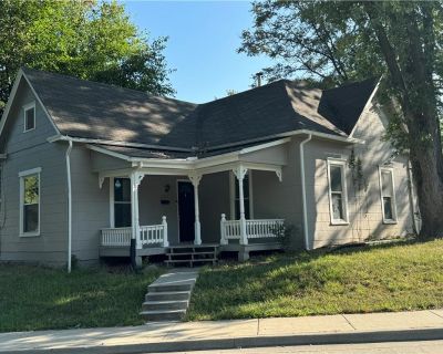 3 Bedroom 1BA 840 ft Single Family House For Sale in Excelsior Springs, MO