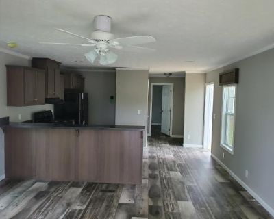 1 Bedroom 1BA 640 ft Mobile Home For Rent in Summerville, SC