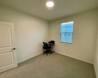 Total rooms: 3. Deposit: $700.00 * Utilities included?: Yes * Fees apply?: No. No preference. Non-smoking. Not for couples. Furnishings: Unfurnished * Parking: Yes * Living room: No * Broadband included: Yes. Availability Available Now Minimum term None Maximum term None. This is a private room for rent in a quiet home located in North Fontana, a clean, safe, and family-friendly neighborhood. T...