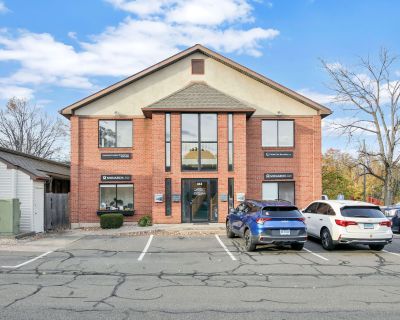 1908 ft Commercial Property For Sale in Berlin, CT