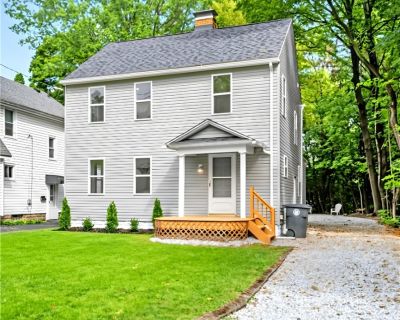 3 Bedroom 1BA 1242 ft Single Family House For Sale in Akron, OH