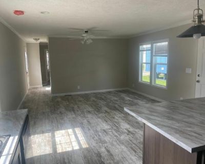 3 Bedroom 2BA 1152 ft Mobile Home For Rent in Summerville, SC