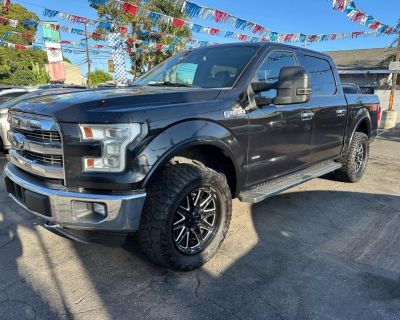 2015 Ford F150 SuperCrew Cab Lariat Pickup 4D 5 1/2 ft