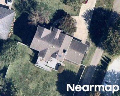 4 Bed 4 Bath Preforeclosure Property in Middletown, OH 45044 - Wyandot Ln