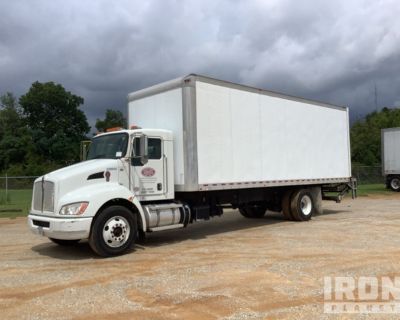 2018 Kenworth T270 4x2 26 ft Van Truck
