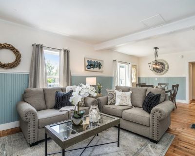 4 Bedroom 2BA House Vacation Rental in The Wayfarer, South Haven, MI