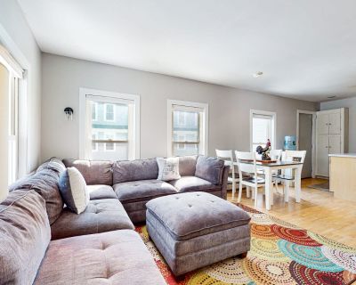 Avg / night: $271. 2nd-floor condo near Okemo Mtn with streaming, WiFi, partial AC, & full kitchen | Located in Cavendish, VT | 2.4 Stars | 3 Bed, 1 Bath | No Pets. No pets. Max 6 guests. Find tranquility and adventure at this second-floor condo located only four and a half miles from Okemo Mountain and right on the shuttle route! This home away from home is within a short walking distance of d...
