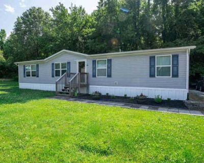 4 Bedroom 2BA 1568 ft Manufactured Home For Sale in LEDBETTER, KY