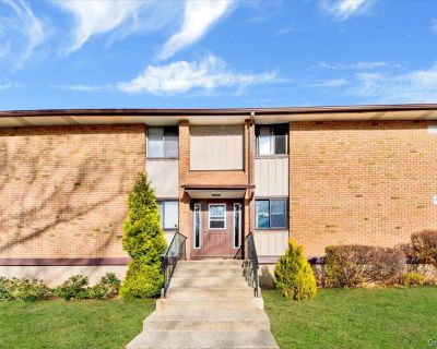 2 Bedroom 1BA 1015 ft Condo For Sale in Call Listing Agent, NY