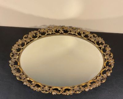 D72 Vintage Oval Vanity Tray Gold-Tone Perfume Mirrored Filigree