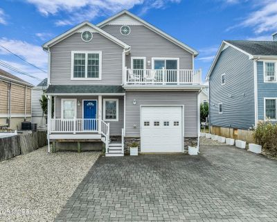 5 Bedroom 4BA 2016 ft Apartment For Rent in Seaside Park, NJ